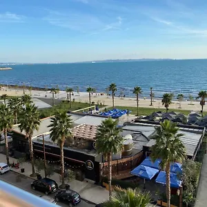 Sea View Apartment/beach/city Center/wifi Apartment Durres
