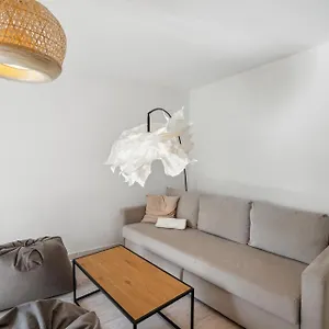  Apartment Affordable Comfort In